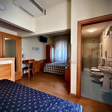 Hotel Ponte Molo Porto Tolle Buitenkant foto