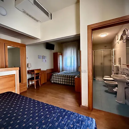 Hotel Ponte Molo Porto Tolle Buitenkant foto